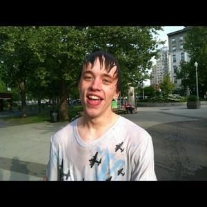 Meet your Posher, Eric